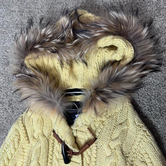 Yellow Fur-Trim Cable-Knit Cardigan Sweater - Picture 3 of 5